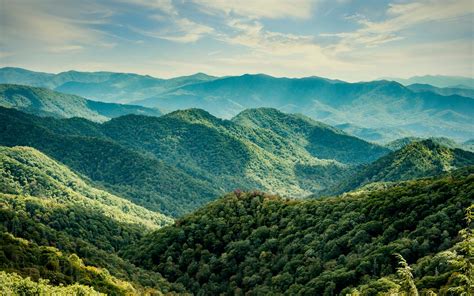 8 Reasons to Visit Sevierville | Smoky Mountain Getaway