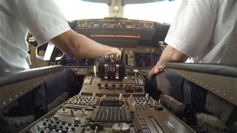 GoPro, Boeing 747-400 Cockpit - Take-Off Singapore Changi, MPH - YouTube