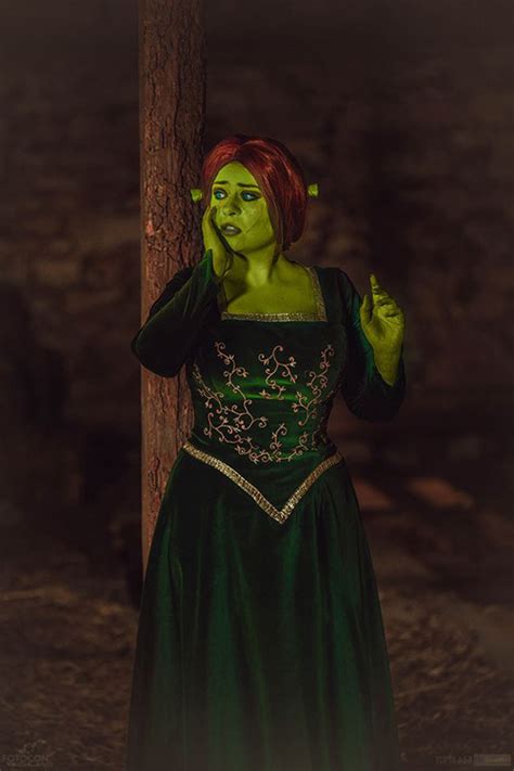 Fiona from Shrek Cosplay