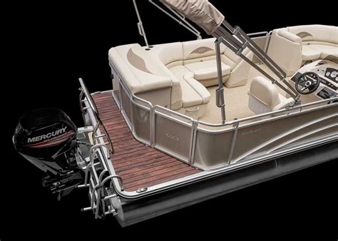 The Best Pontoon Boat Layout - Smart Boat Buyer Guide