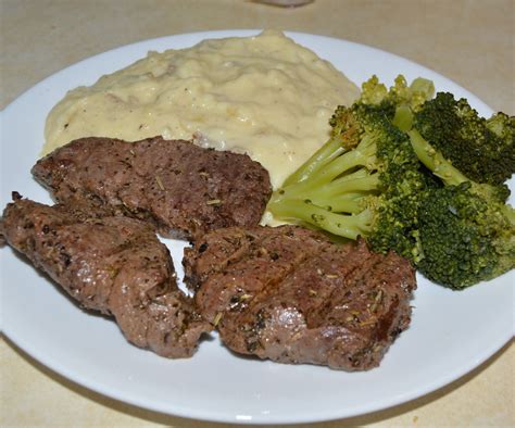 The Most Amazing Venison Steaks : 5 Steps (with Pictures) - Instructables