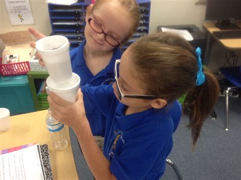 Classifying Soil - Miss Lawrence's Second Grade Class