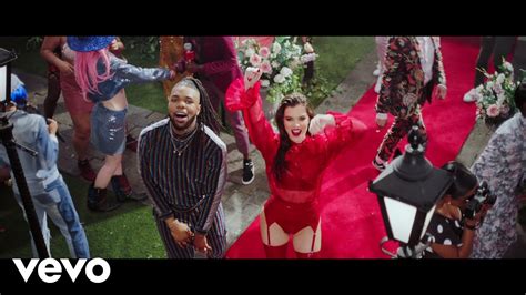 MNEK - Colour (Official Video) ft. Hailee Steinfeld Chords - Chordify