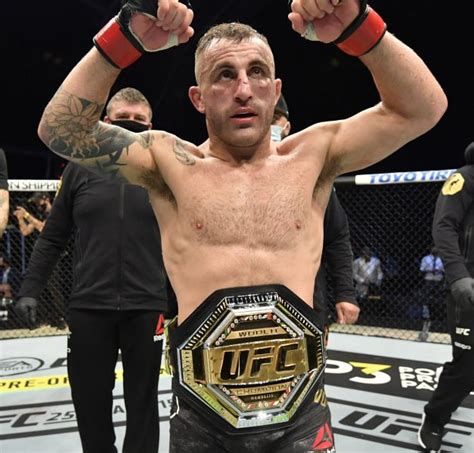 "Get Your S*** Together" - Alexander Volkanovski Puts the Featherweight ...