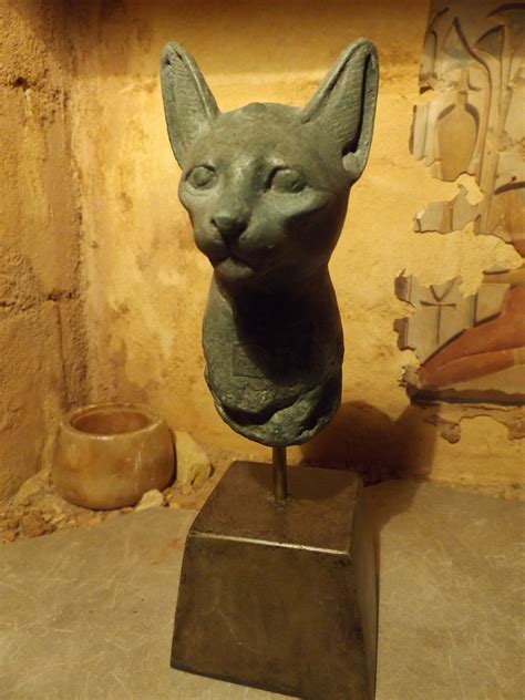 Egyptian-statue-fragment-Cat-goddess- Bast / Bastet wearing the eye of ...