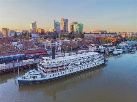 Delta King Hotel Sacramento Waterfront Photograph by Jonathan Hansen