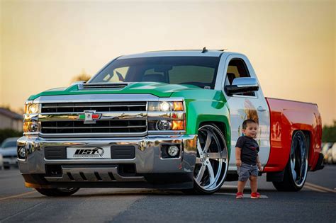 Slammed Suburban Desktop Nexus Wallpapers Dropped Trucks Suv | Hot Sex ...