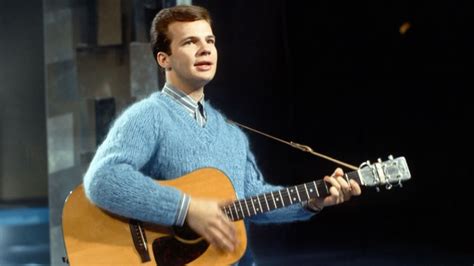 Bobby Vee Dead: 1960s Pop Idol Dies at 73 - Variety