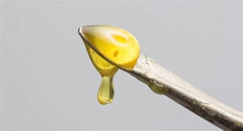 What Are Dabs? Here’s What You Need to Know About Dab Weed - cbdication