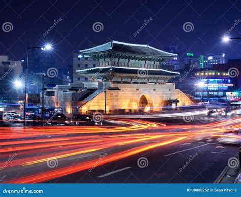 Dongdaemun Gate editorial photography. Image of district - 30888252