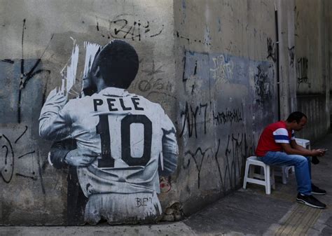 The trailer for Netflix's new Pelé documentary has arrived