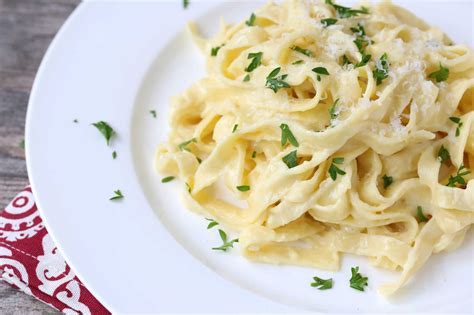 Fettuccine Alfredo + A Case for Tradition: Musso & Frank Grill - The Daring Gourmet