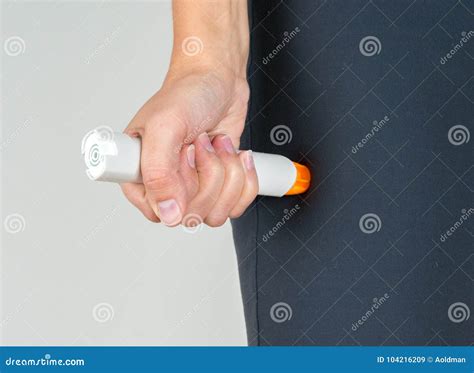 Treating the Allergic Reaction with the Epinephrine Stock Image - Image of muscle, disposable ...