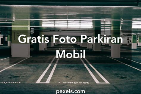 1000+ Parkiran Mobil Foto · Pexels · Foto Stok Gratis