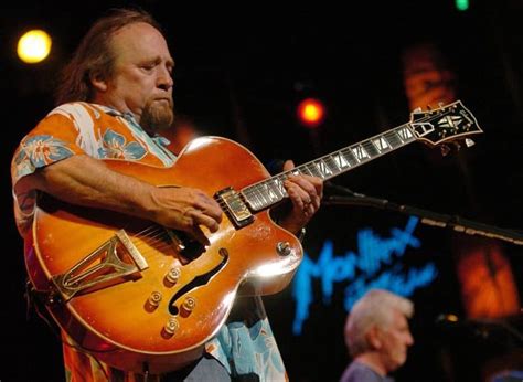 10 Best Stephen Stills Songs of All Time - Singersroom.com