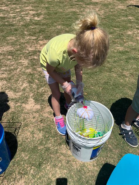 Making Tie Dye shirts at school with Kindergarten class – MagpieTayleetot