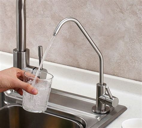 ¿Agua del Grifo o Embotellada | Filtered water faucet, Water purifier ...