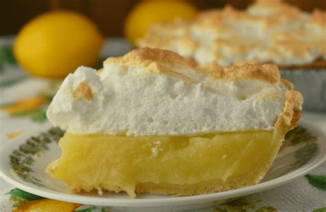 Grandma's Lemon Meringue Pie Recipe - These Old Cookbooks