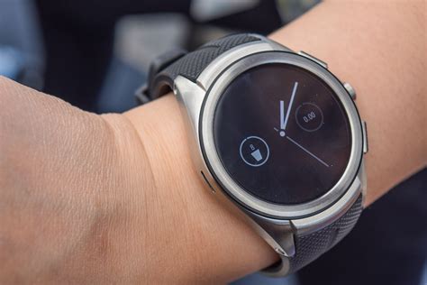 Google Will Be Launching Two Smartwatches in 2017 But Sporting a New Name