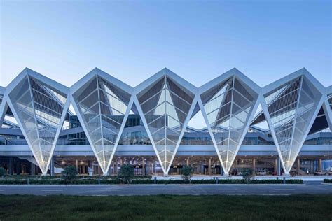 10 Incredible Exposed Structures: Photos of the Week | ArchDaily