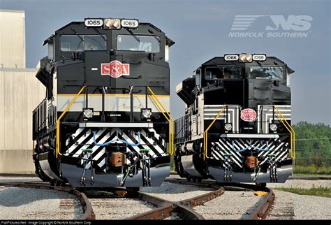 NS 1065 Norfolk Southern EMD SD70ACe at Muncie, Indiana by Norfolk ...