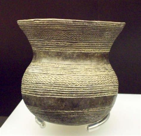 Bronze Age pottery "Beaker people" | Artifacts | Pinterest