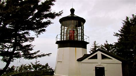 5 Haunted Lighthouses On The Oregon Coast | Oregon coast, Lighthouse, Tillamook oregon