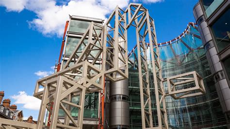 Richard Rogers’ Imperiled Channel 4 Building in London Gains Heritage Protection | Architectural ...