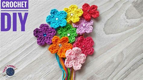 EASY Crochet Flower Tutorial | Crochet flowers easy, Crochet flowers, Crochet flower tutorial