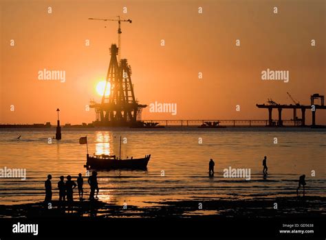 Construction of Bandra Worli Sea Link Stock Photo - Alamy