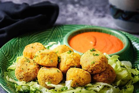 Vegan Cheesy Rice Balls, so tasty! - Especially Vegan