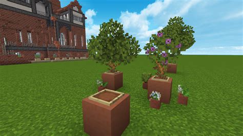 A terracotta block with an item frame on top looks like a big flower ...