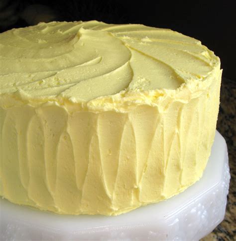 The Bake-Off Flunkie: High Altitude Yellow Cake w Lemon Buttercream