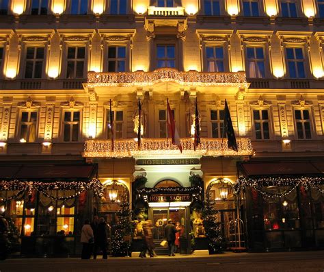 File:Wien Hotel Sacher Am Abend.jpg - Wikimedia Commons