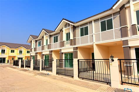 Row House vs Townhouse vs Duplex Philippines | AllProperties