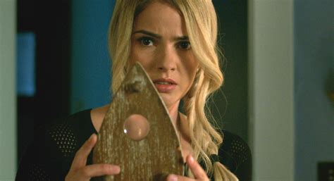 Review: ‘Ouija’ Starring Olivia Cooke, Daren Kagasoff and Douglas Smith | IndieWire