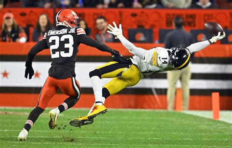 Ex-Giants star Odell Beckham Jr. loved Steelers’ George Pickens’ insane 1-handed catch - nj.com