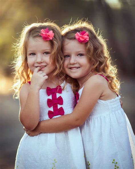 Kids pictures ideas and girls photography outfits. Twin girls outfits ...