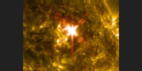 Solar Flares Hit Earth: What Are the Effects? Should We Be Worried?