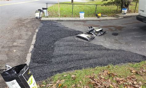 Driveway Sealing & Repair | Commercial Asphalt Repair