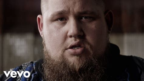 Rag'n'Bone Man - Human (Official Portuguese Lyric Video) - YouTube Music