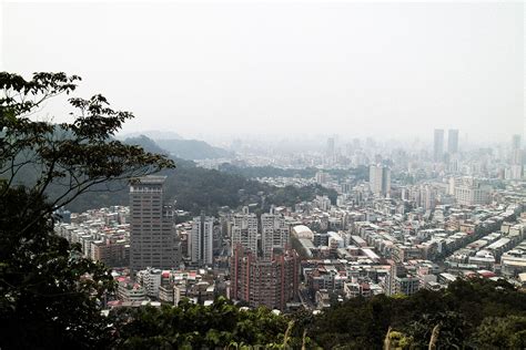 Elephant Mountain Hike in Taipei, Taiwan | i Heart Alice / iHeartAlice.com