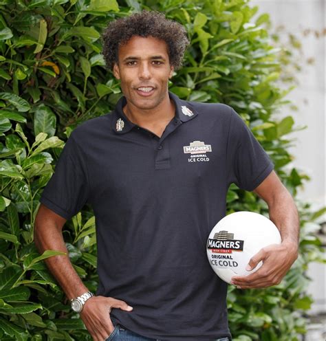 Ex-Celtic star Pierre van Hooijdonk coming back to Glasgow as he signs ...