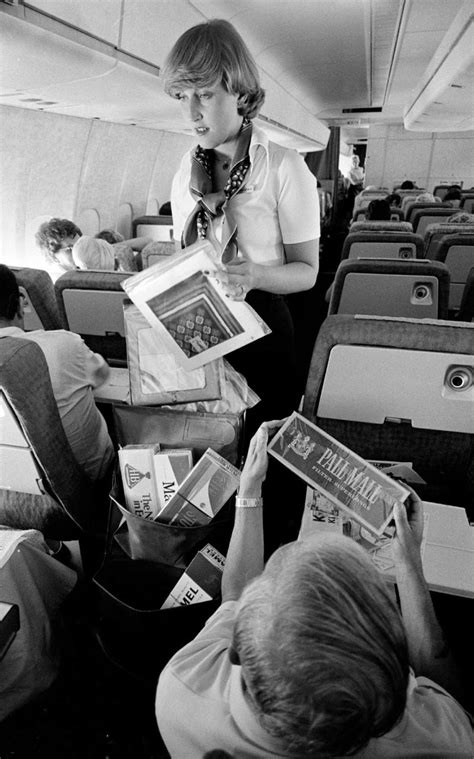 Flying First Class in the 1960s Seen Through Amazing Photographs - Rare Historical Photos