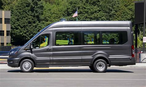 2020 Ford Transit 350 AWD: Review - autoNXT.net