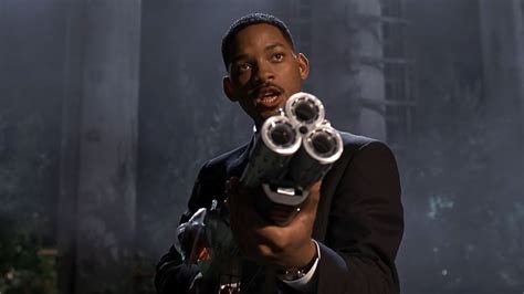 Will Smith says Steven Spielberg ‘sent a helicopter’ to convince him to star in ‘Men in Black’ | CNN