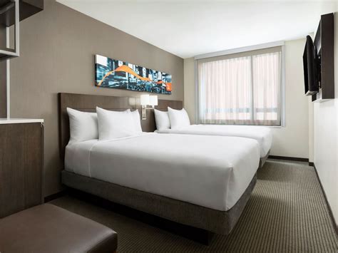 NYC Midtown West Hotels With View | Hyatt Place Times Square