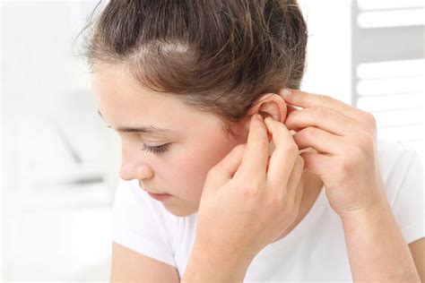 Ear Infection and Earache Home Remedies | Reader’s Digest