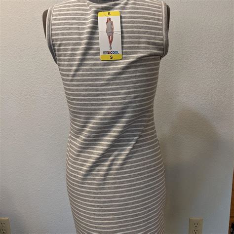 32 Degrees Women's Grey and White Dress | Depop