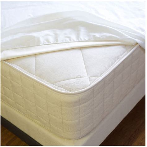 Organic Cotton Waterproof Mattress Topper | Shop eco-friendly products on EarthHero!